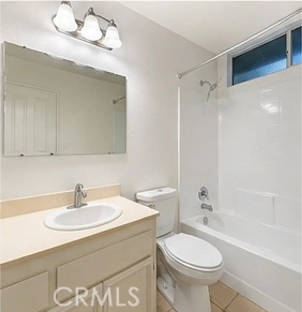 Additional image 8 of 17619 Regency Cir, Bellflower, CA 90706