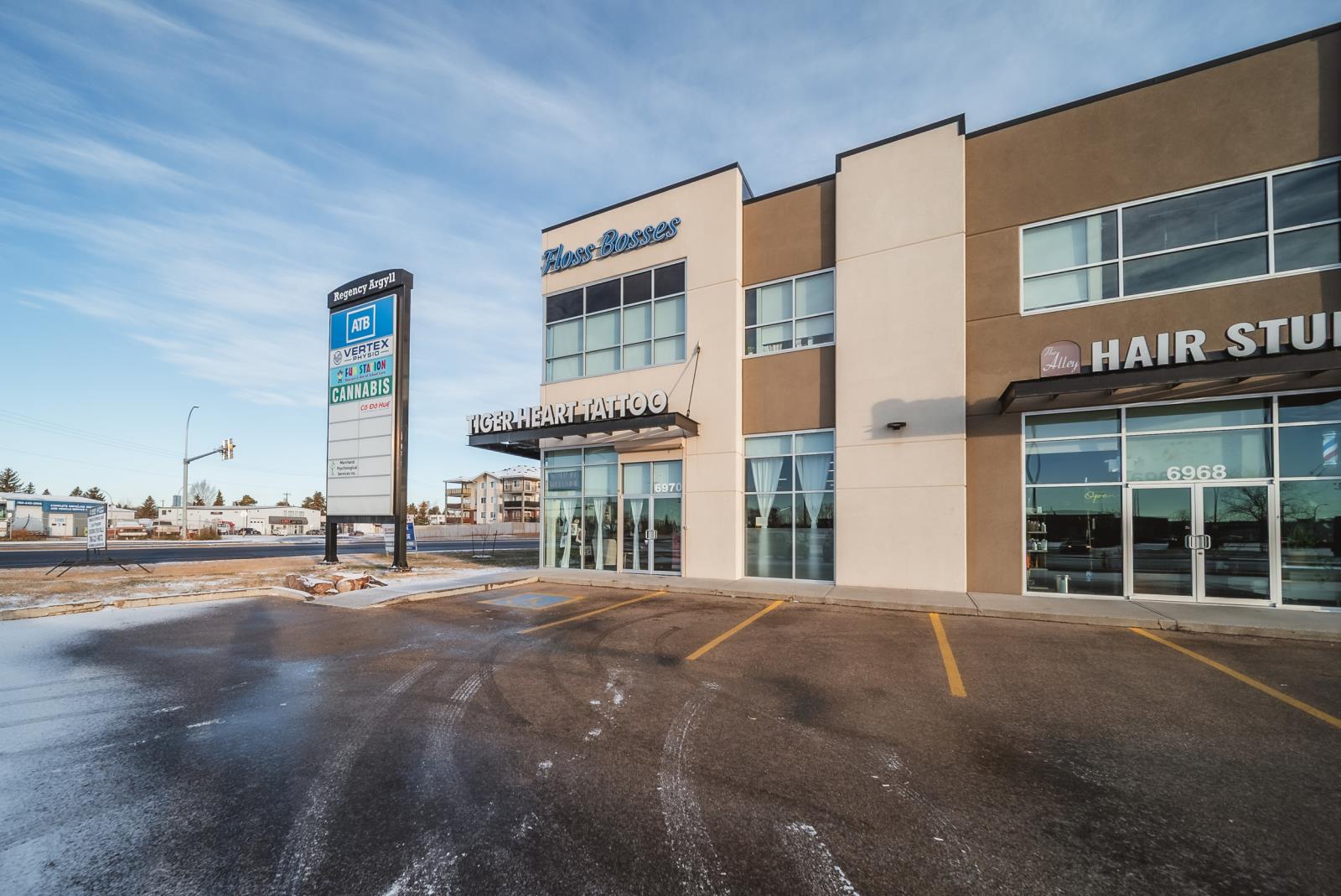 6958 76 Avenue NW, Edmonton, AB, T6B2R2