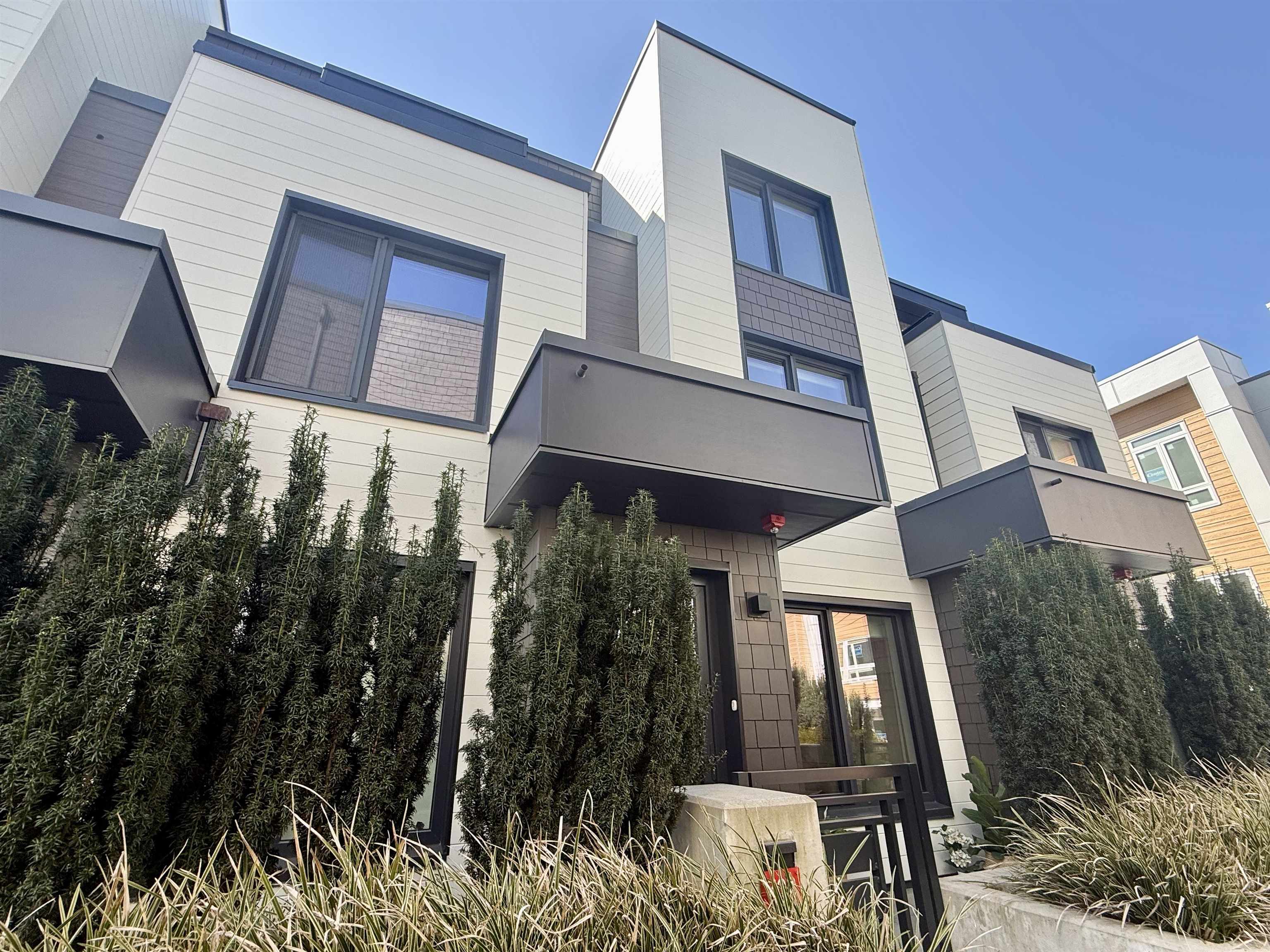 Additional image 2 of 702-606 Foster Avenue, Coquitlam, BC, V6J 0L5