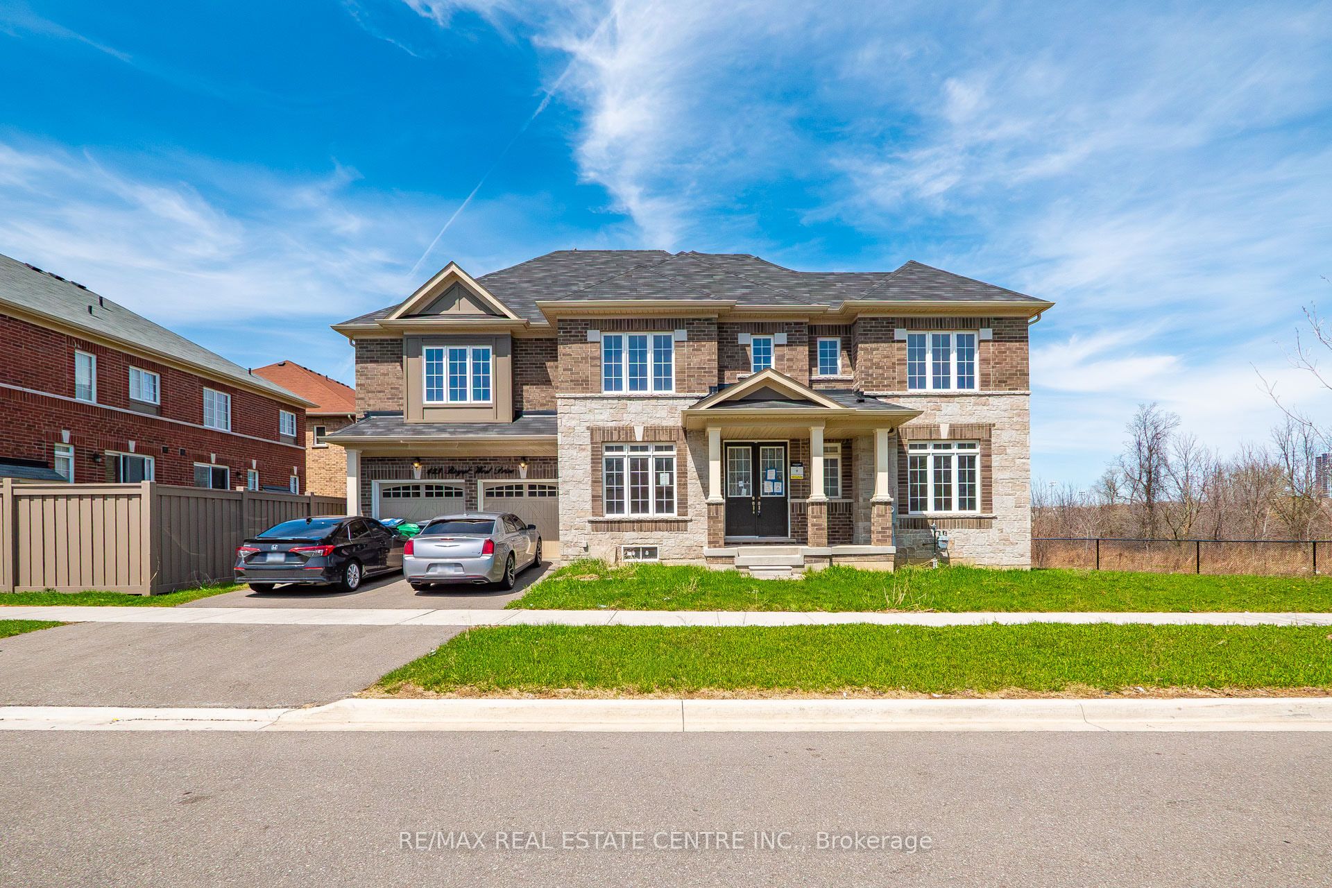423 Royal West Drive, Brampton, ON, L6X 5K1