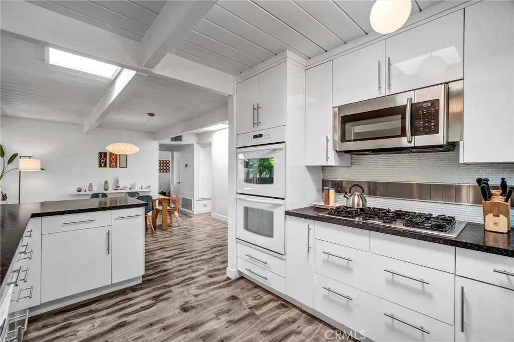 Additional image 13 of 610 E Briardale Ave, Orange, CA 92865