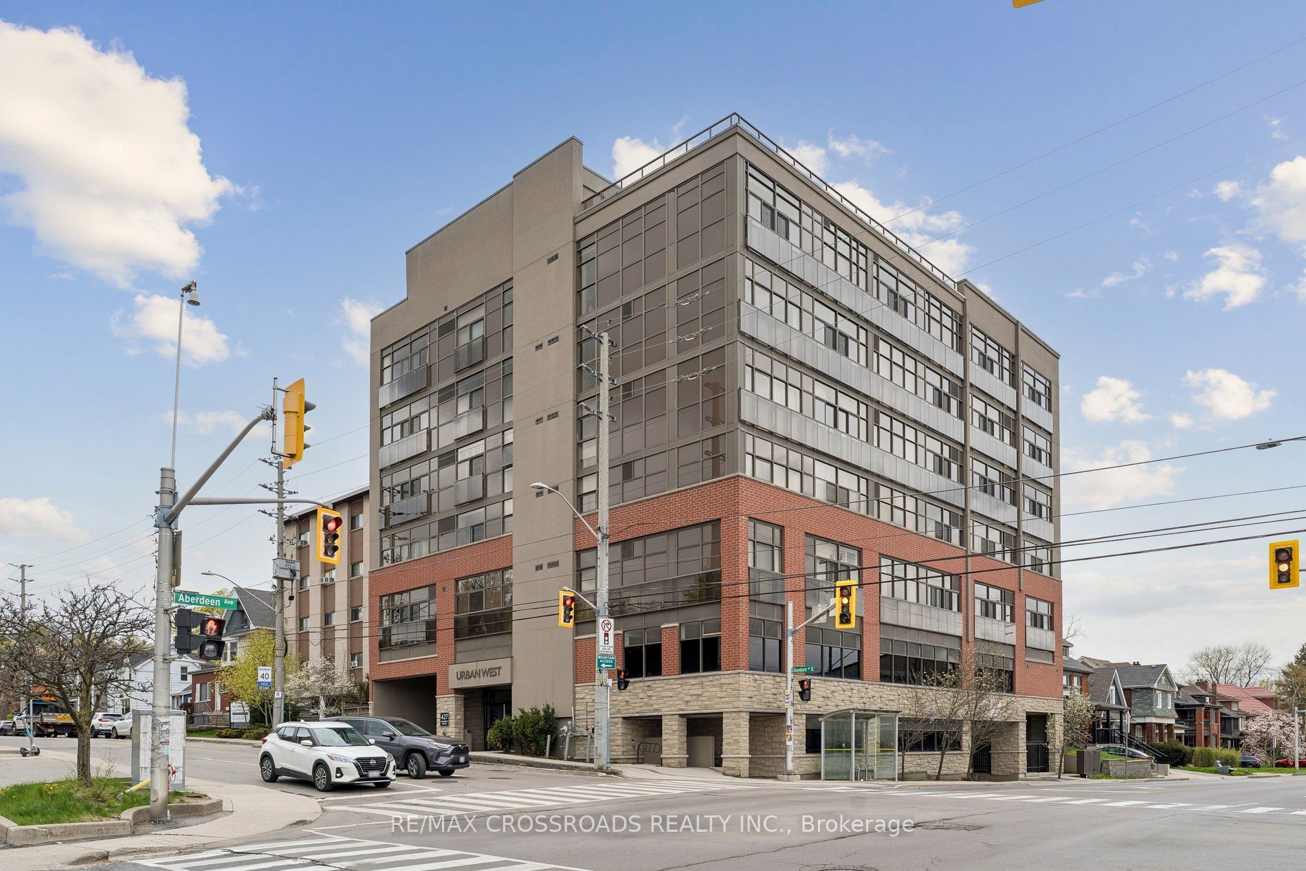 201-427 Aberdeen Avenue, Hamilton, ON, L8P 2S4