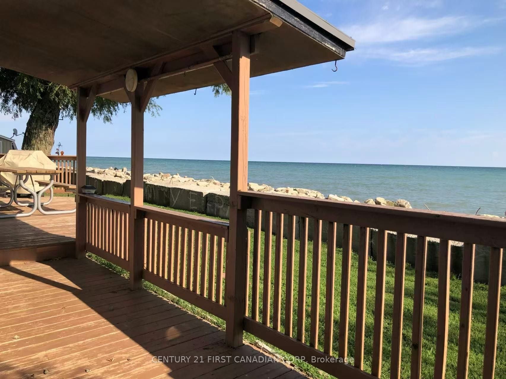18008 Erie Shore Drive, Chatham-kent, ON, N0P 1A0