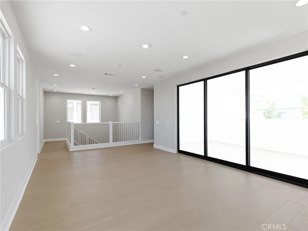 Additional image 31 of 132 Creation, Irvine, CA 92618