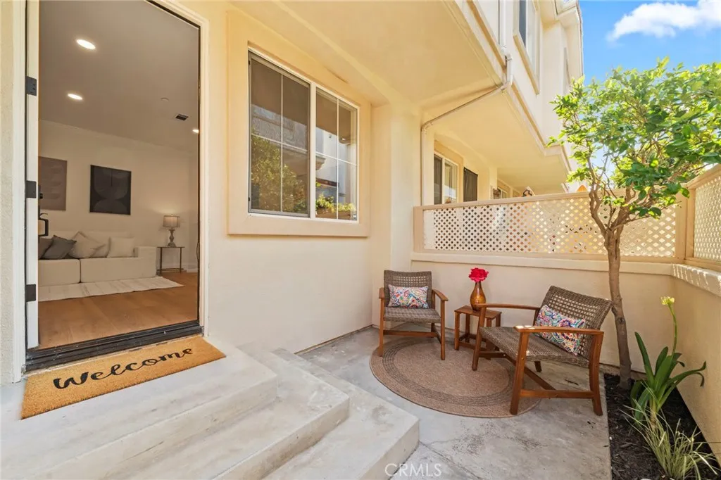 Additional image 3 of 634 Meyer Ln Unit D, Redondo Beach, CA 90278