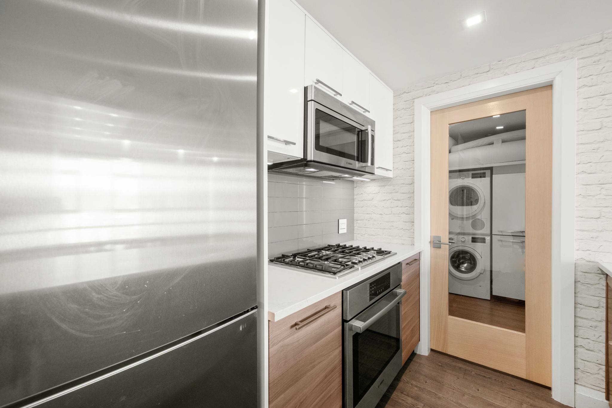 Additional image 5 of 3705-928 Beatty Street, Vancouver, BC, V6Z 3G6