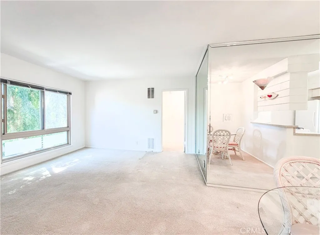 Additional image 8 of 6041 Fountain Park Lane Unit 11, Woodland Hills, CA 91367