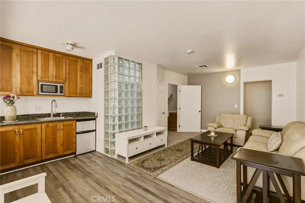 Additional image 61 of 2010 Mathews Avenue Unit C, Redondo Beach, CA 90278