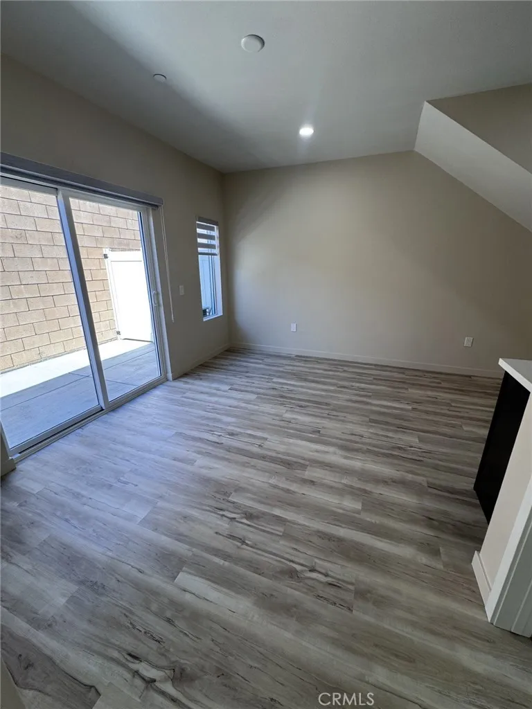 Additional image 111 of 8183 Amerena Way, Fontana, CA 92335