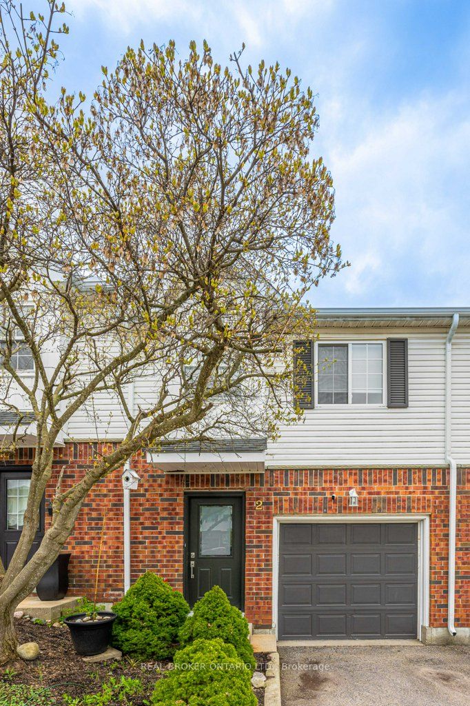 Additional image 2 of 2-185 Highland Crescent, Kitchener, ON, N2M 5P8