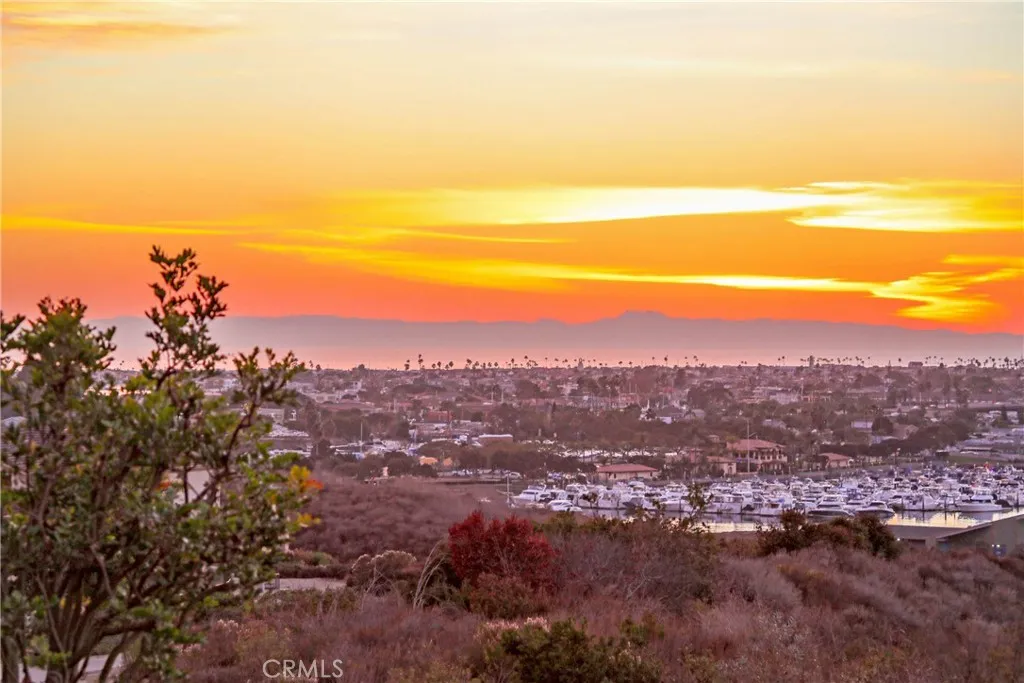 Additional image 33 of 2102 Vista Entrada, Newport Beach, CA 92660