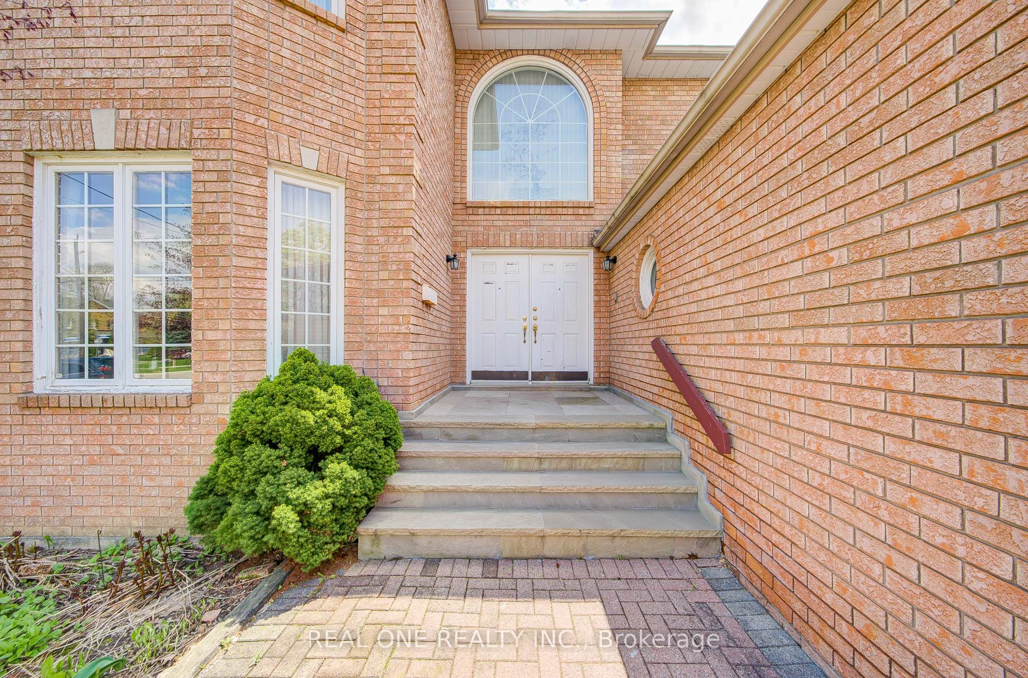Additional image 2 of 261 Mckee Avenue, Toronto, ON, M2N 4E2