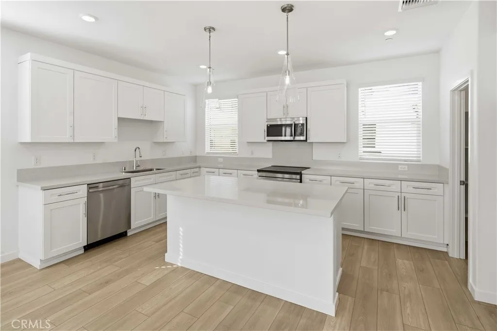Additional image 38 of 9324 Via Azul, Pico Rivera, CA 90660