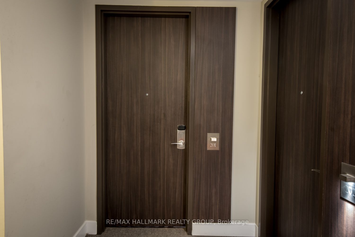 Additional image 4 of 201-300 Lisgar Street, Ottawa, ON, K2P 0E2