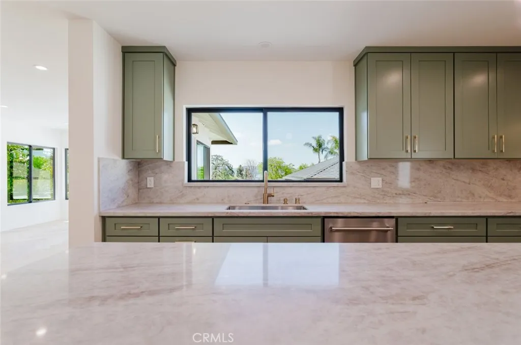 Additional image 116 of 941 Sherlock Drive, Burbank, CA 91501