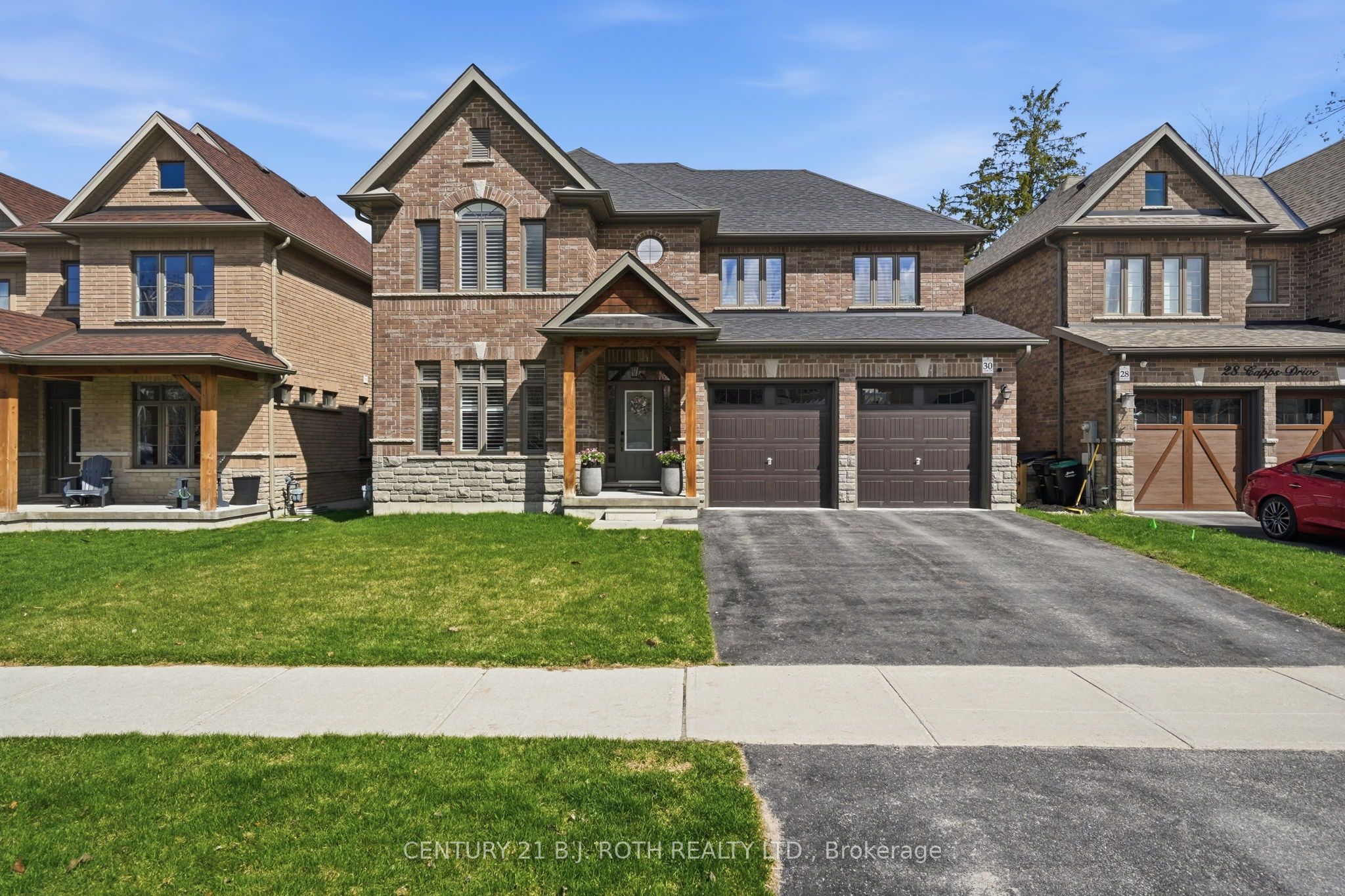 30 Capps Drive, Barrie, ON, L4N 6M8