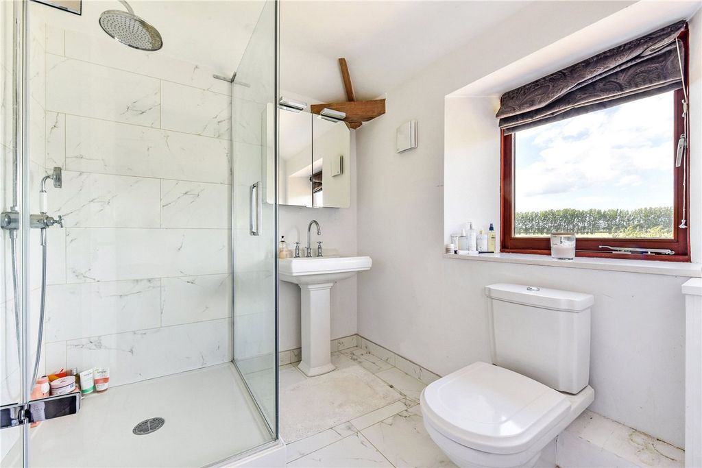 Additional image 18 of 3 bed flat for saleOld Park Lane, Chichester PO18