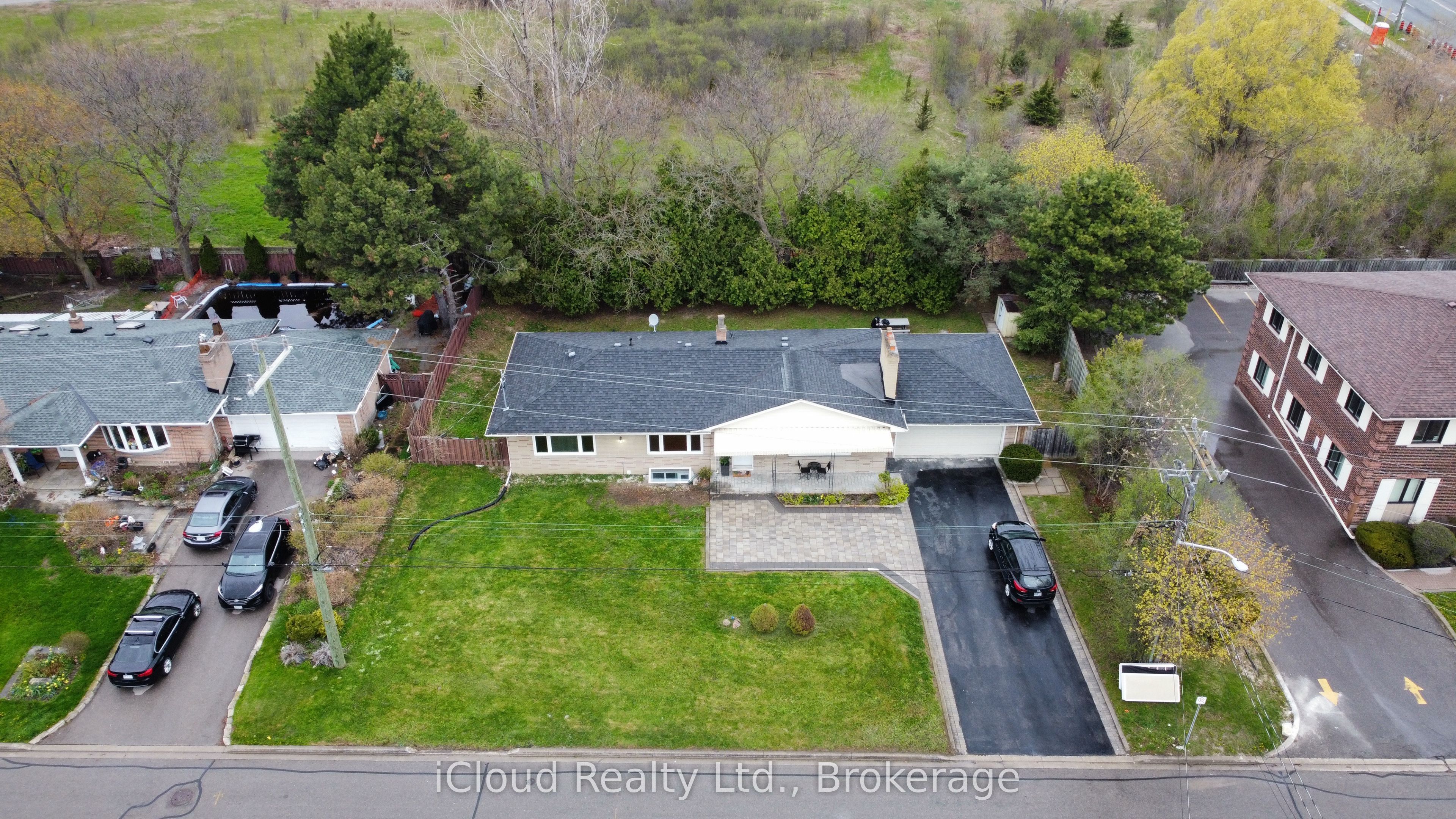 4 Longbridge Road, Vaughan, ON, L4J 1L5
