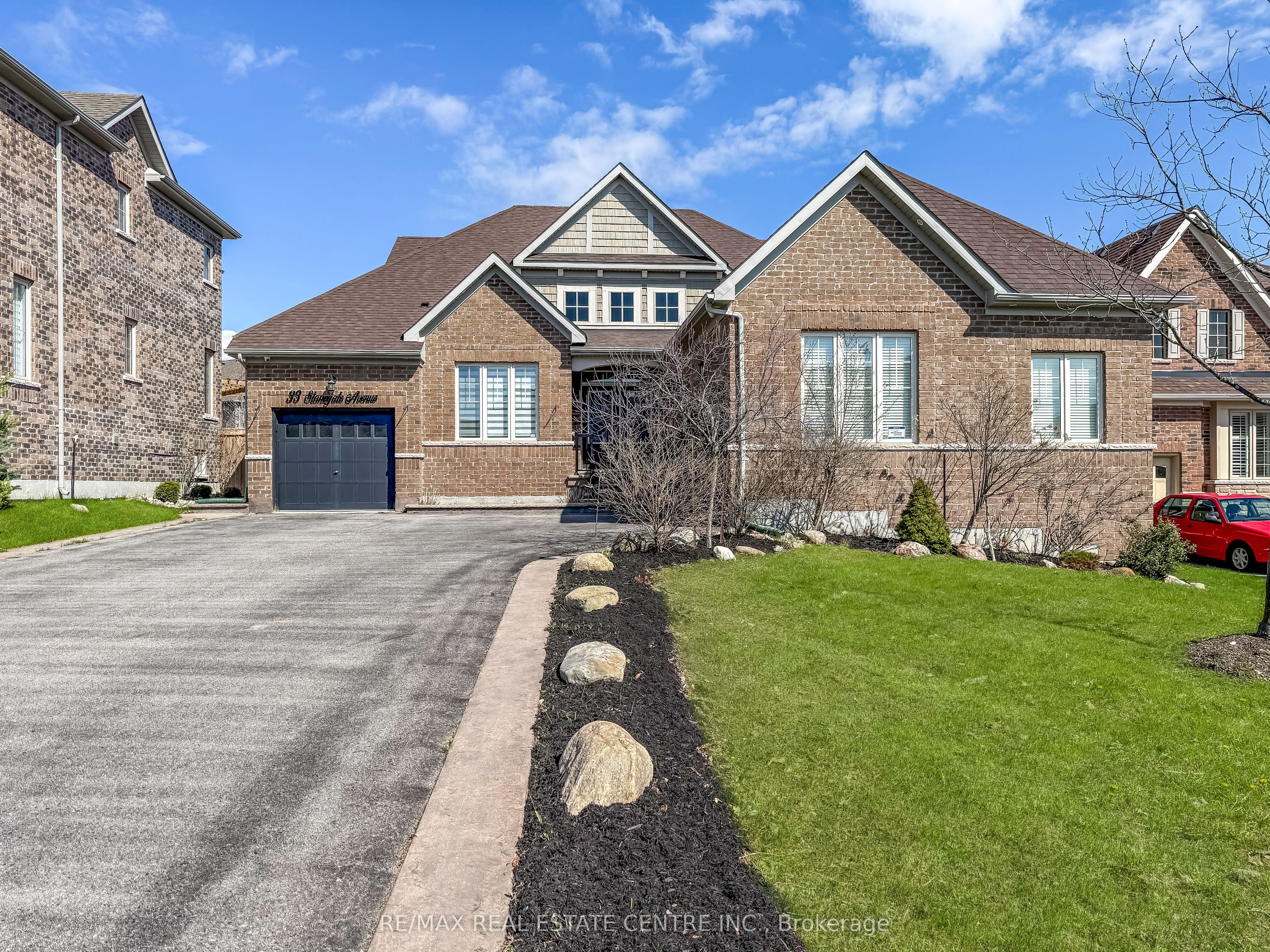 33 Stonegate Avenue, Mono, ON, L9W 6X1