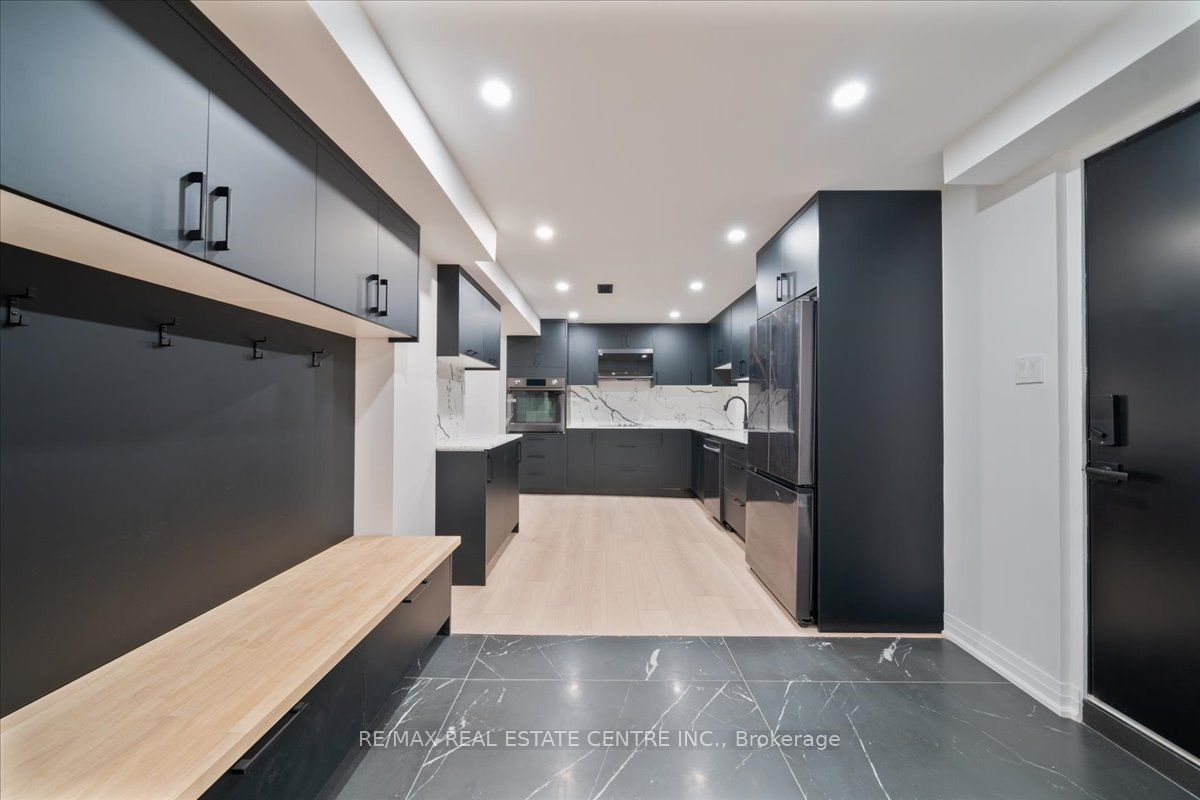 Additional image 3 of 32 Elena Court, Hamilton, ON, L9C 7P7
