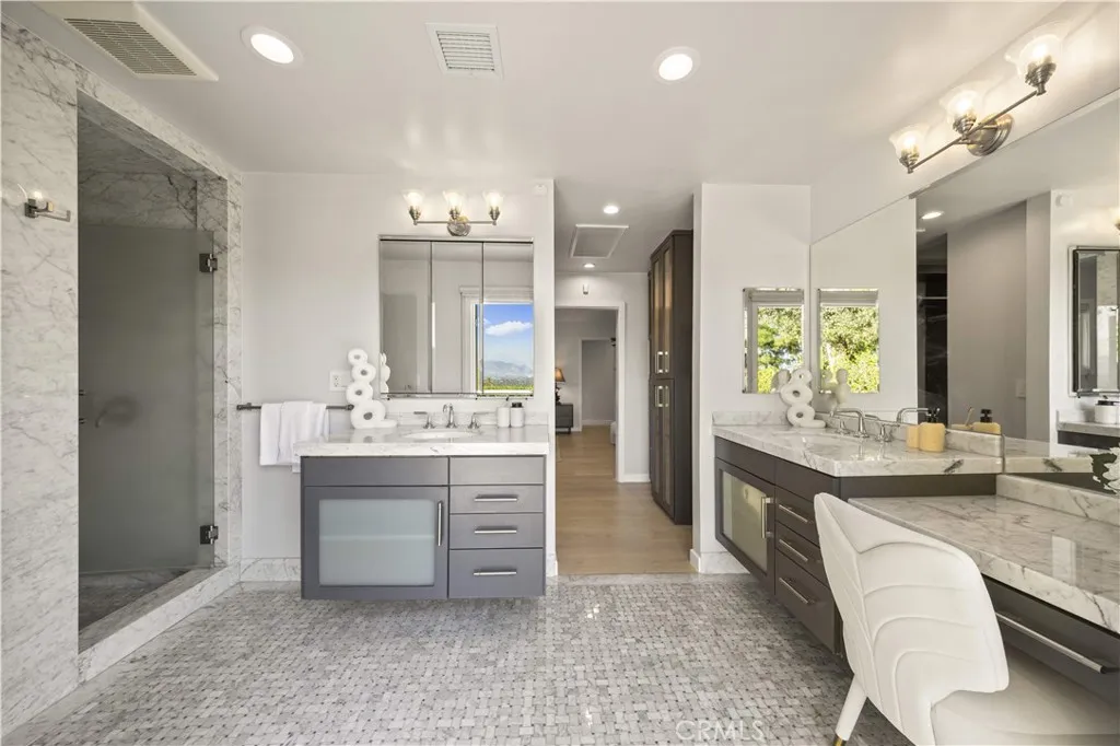 Additional image 58 of 16935 Esquira Pl, Encino, CA 91436