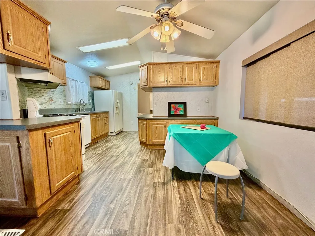 Additional image 13 of 1203 W 6th St Unit 9, Corona, CA 92882