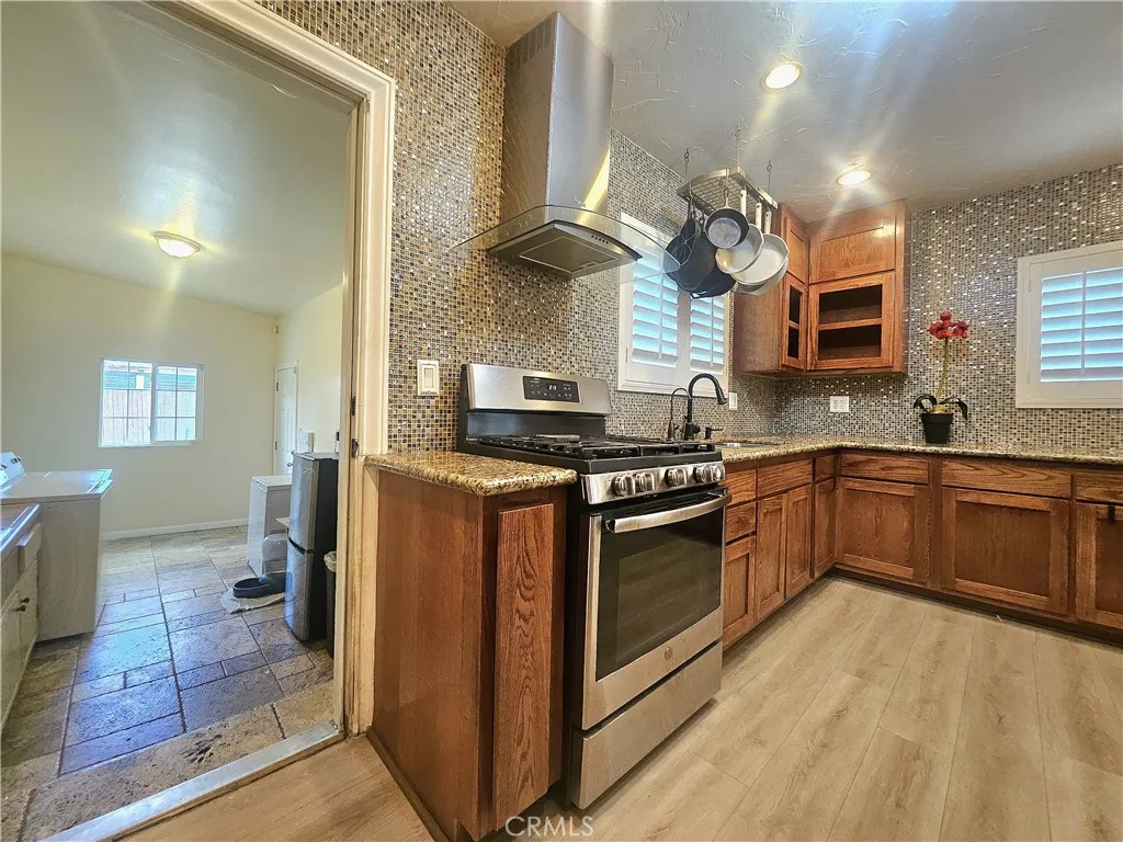 Additional image 95 of 2330 Saint Joseph Ave, Long Beach, CA 90815