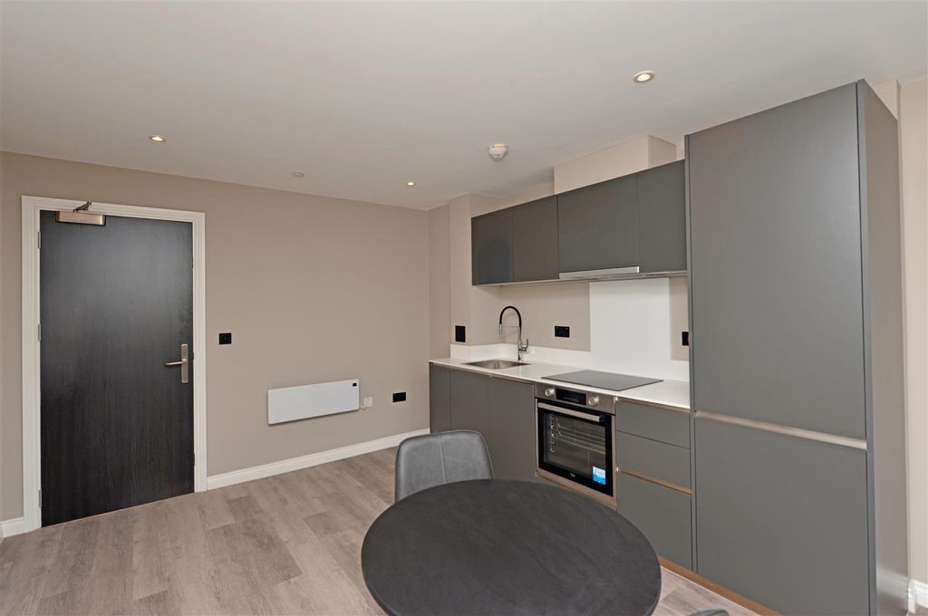 Additional image 5 of 1 bed flat for saleSpringwell Gardens, Leeds LS12