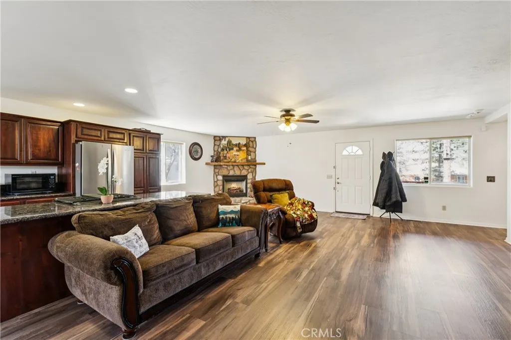 Additional image 46 of 879 Spruce Lane, Sugarloaf, CA 92386