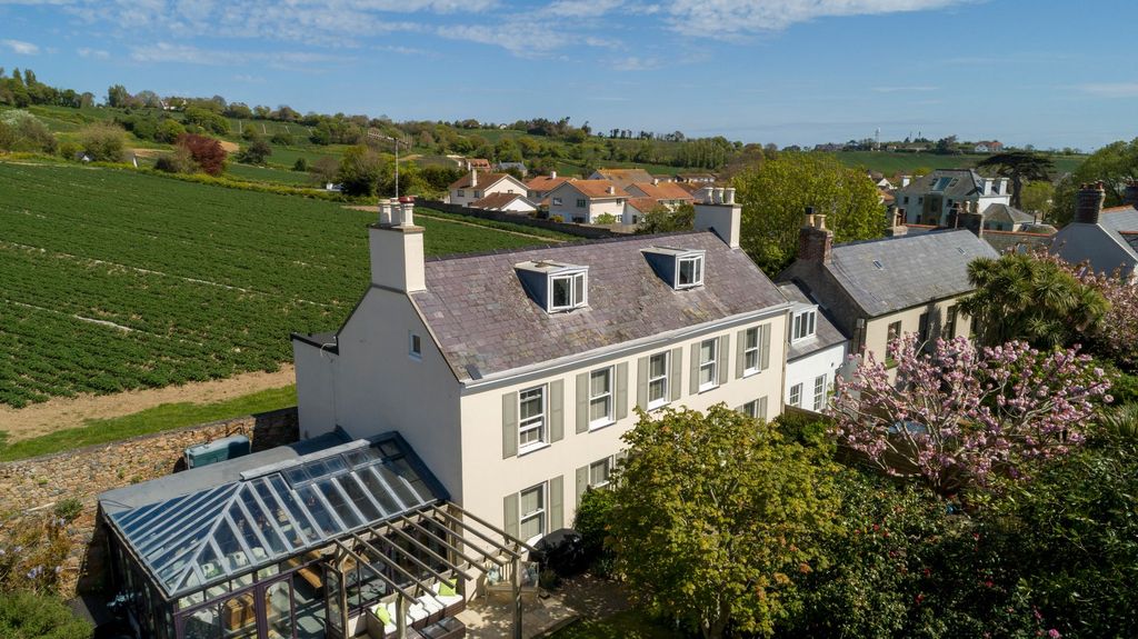 Additional image 40 of 5 bed end terrace house for saleMontrose, St Clement JE2