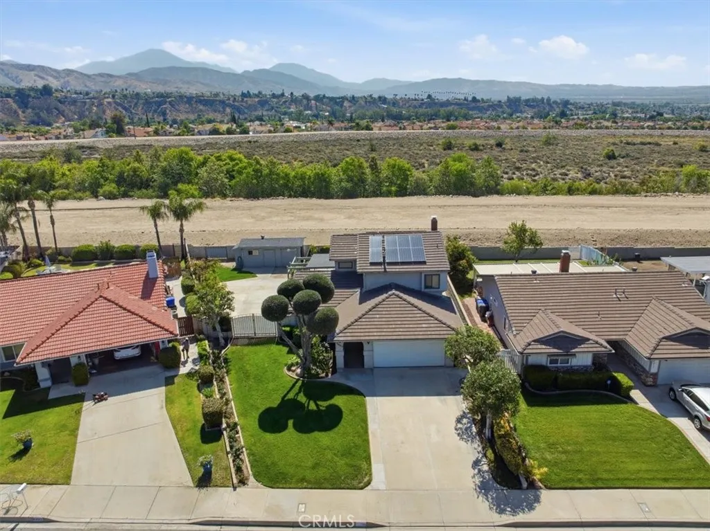 7003 Grove Ave, Highland, CA 92346 photo 5