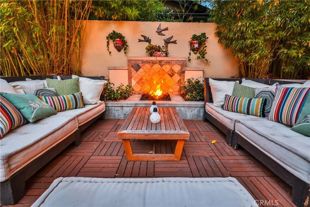 982 Northwestern Dr, Claremont, CA 91711