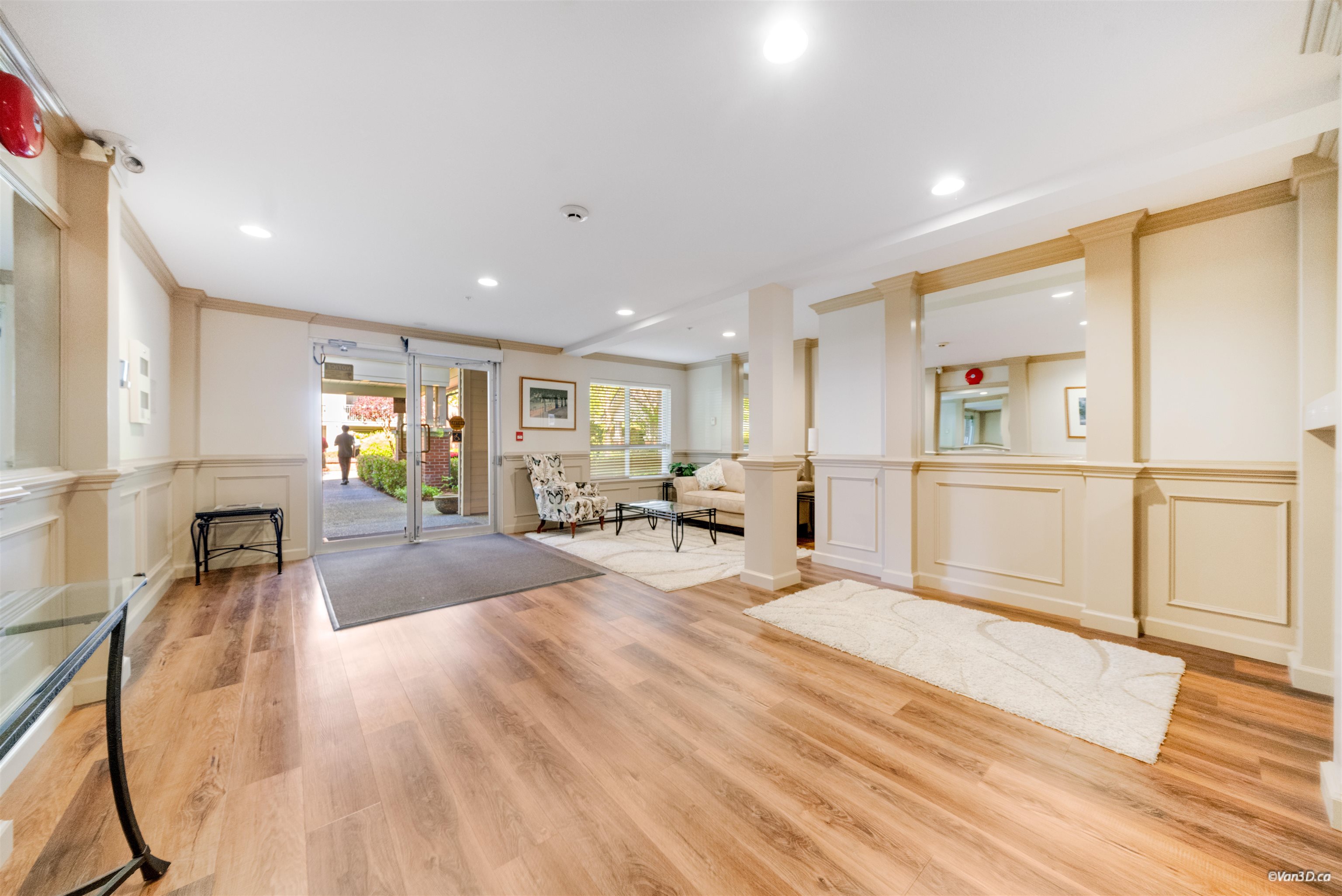 Additional image 3 of 305-2167 152 Street, Surrey, BC, V4A 4P1
