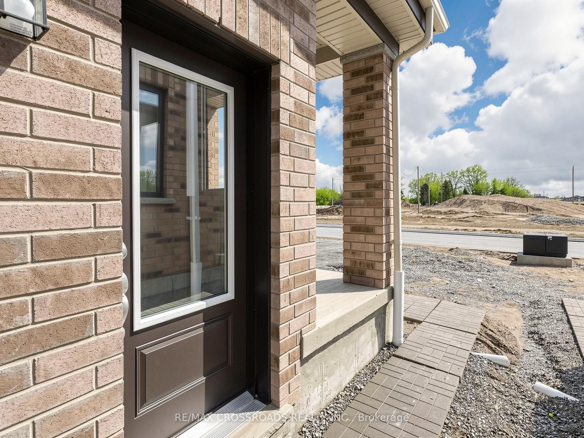 Additional image 4 of Main-102 Donald Cameron Crescent, Clarington, ON, L1E 0M4