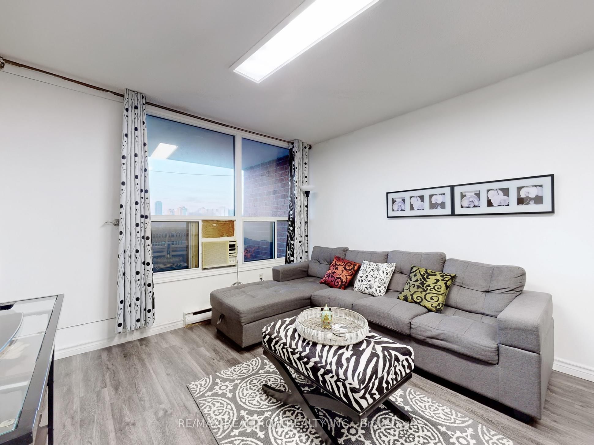 Additional image 5 of 312-150 Leeward Glenway, Toronto, ON, M3C 2Y9
