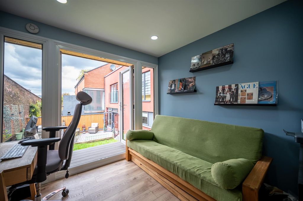 Additional image 29 of 3 bed flat for salePorter Brook View, Sheffield S11