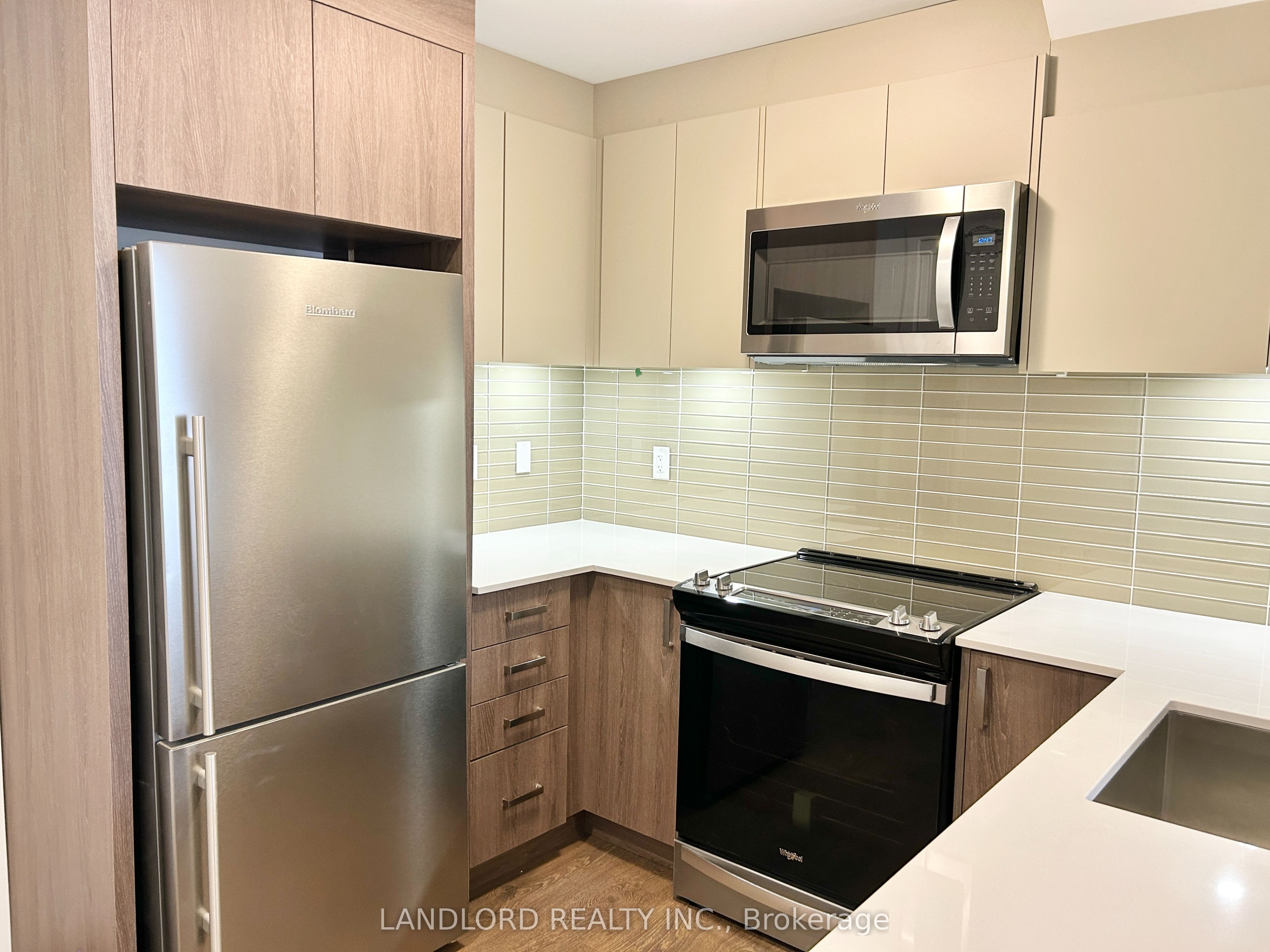 Additional image 2 of 4-88 Turtle Island Road, Toronto, ON, M6A 0E4
