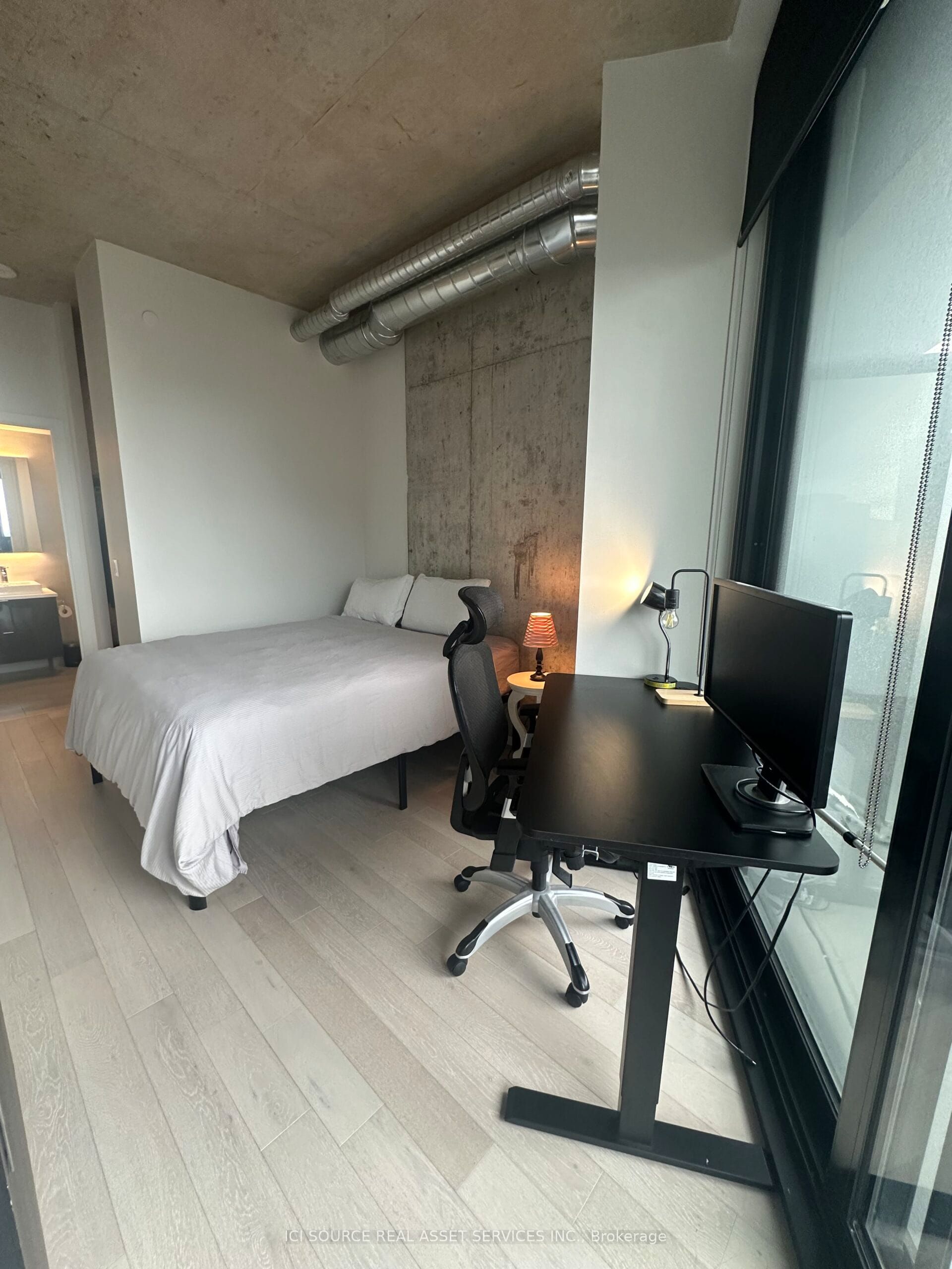 912-21 Lawren Harris Square, Toronto, ON, M5A 0N7