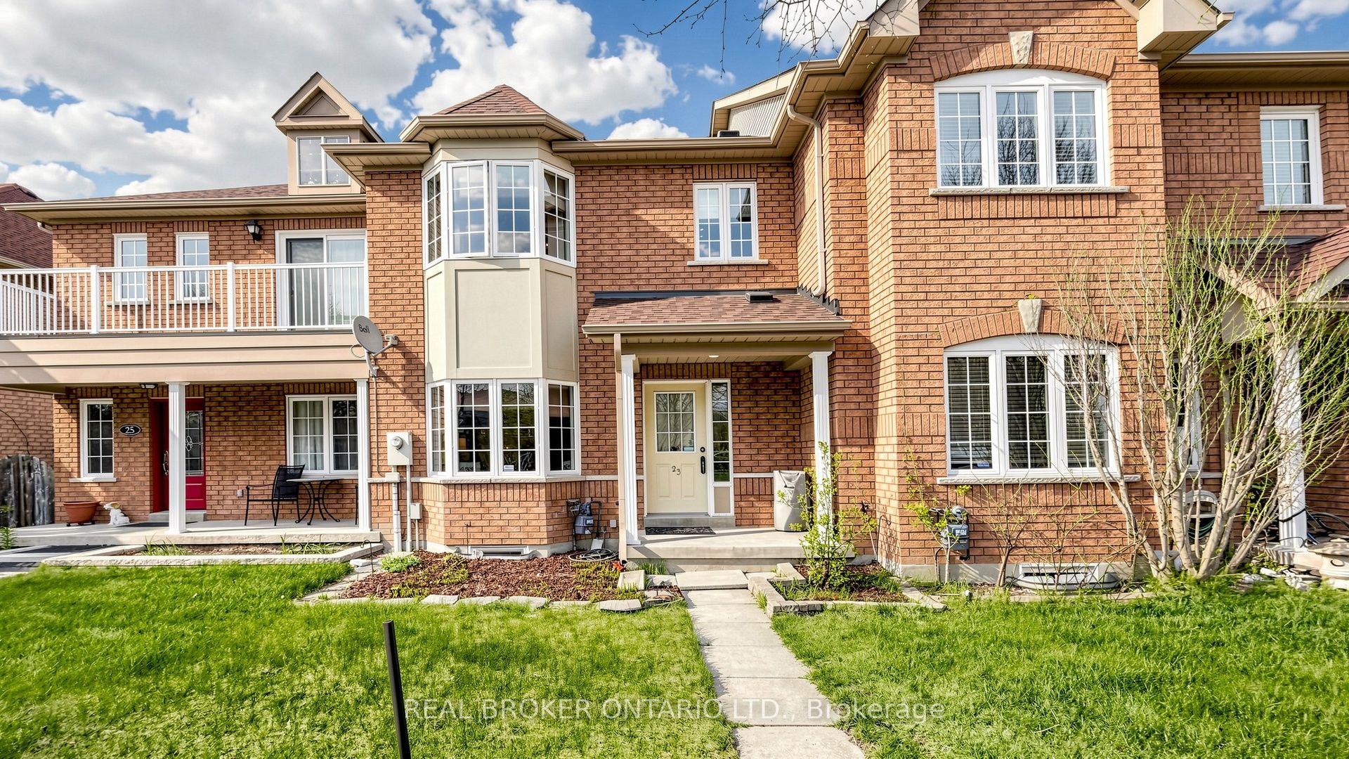 23 Piera Gardens, Markham, ON, L3R 5G8