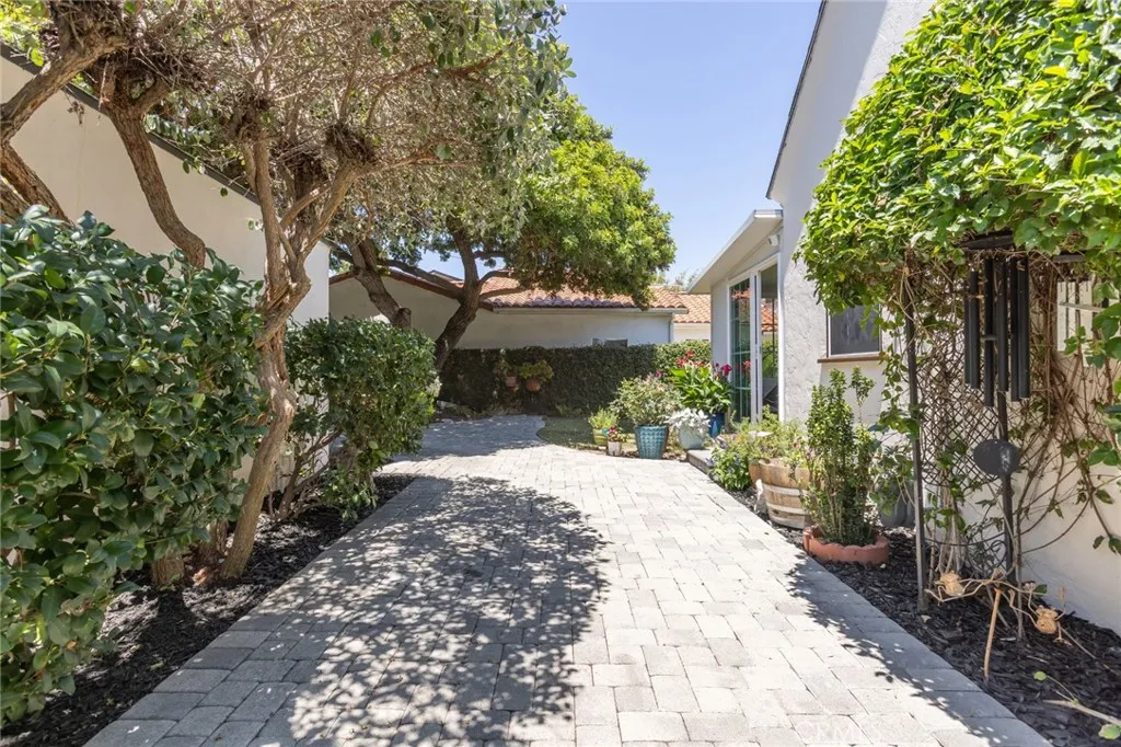 Additional image 123 of 3639 Falcon Avenue, Long Beach, CA 90807