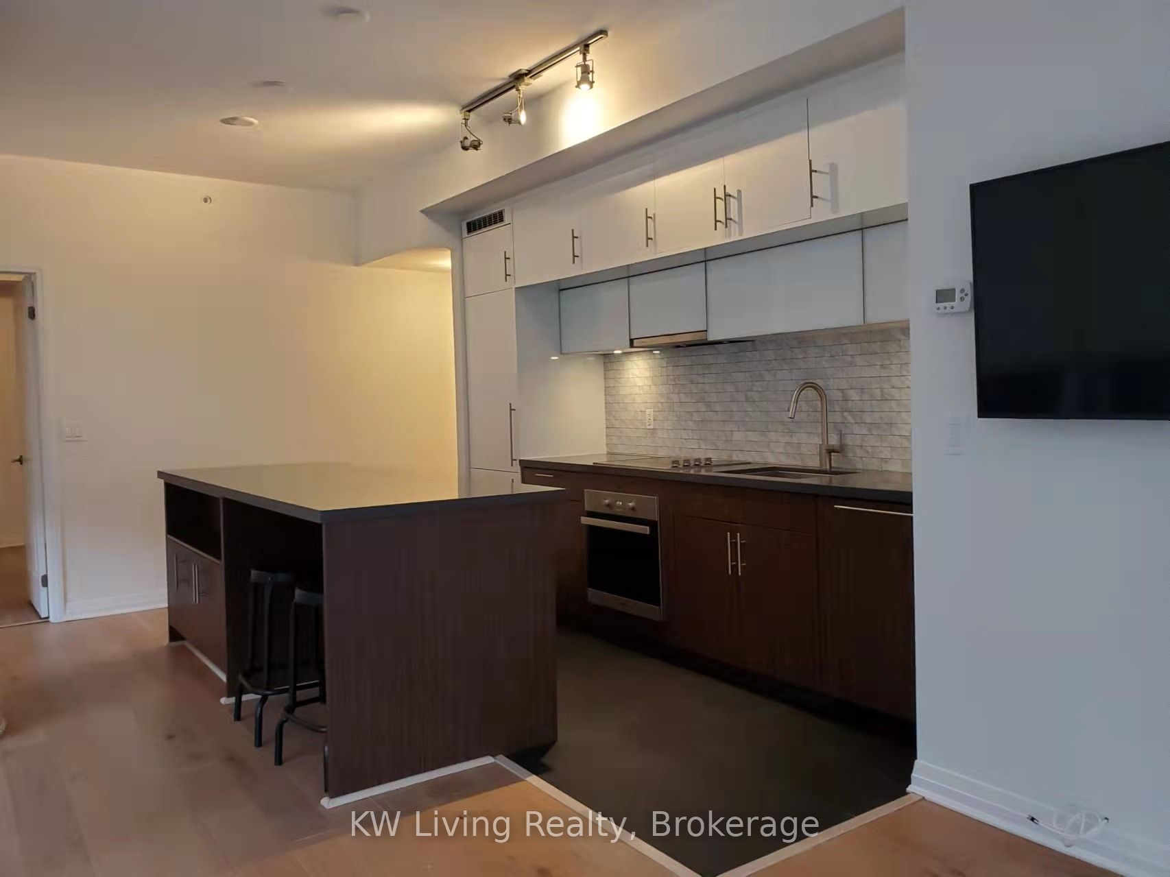 Additional image 3 of 905-8 Mercer Street, Toronto, ON, M5V 0C4