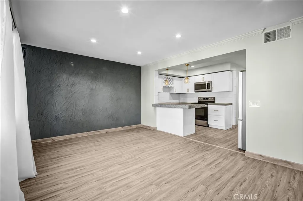 Additional image 46 of 972 E California Blvd Unit 304, Pasadena, CA 91106