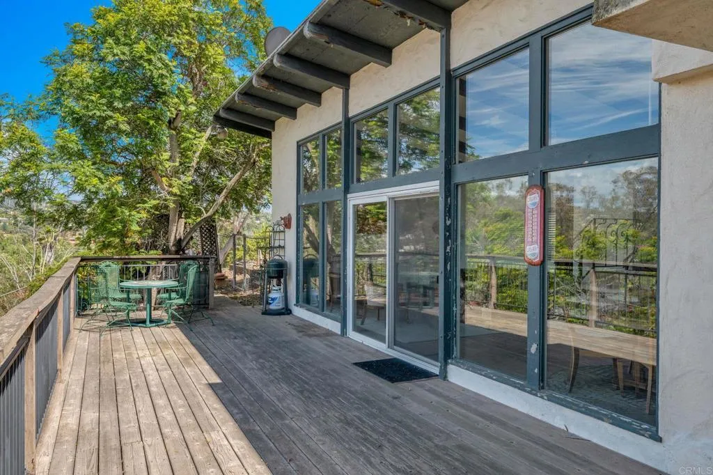 Additional image 6 of 306 Ocean View Drive, Vista, CA 92084