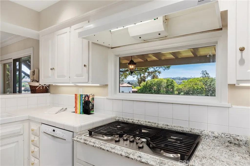 Additional image 67 of 2086 Playa Road, Carlsbad, CA 92009