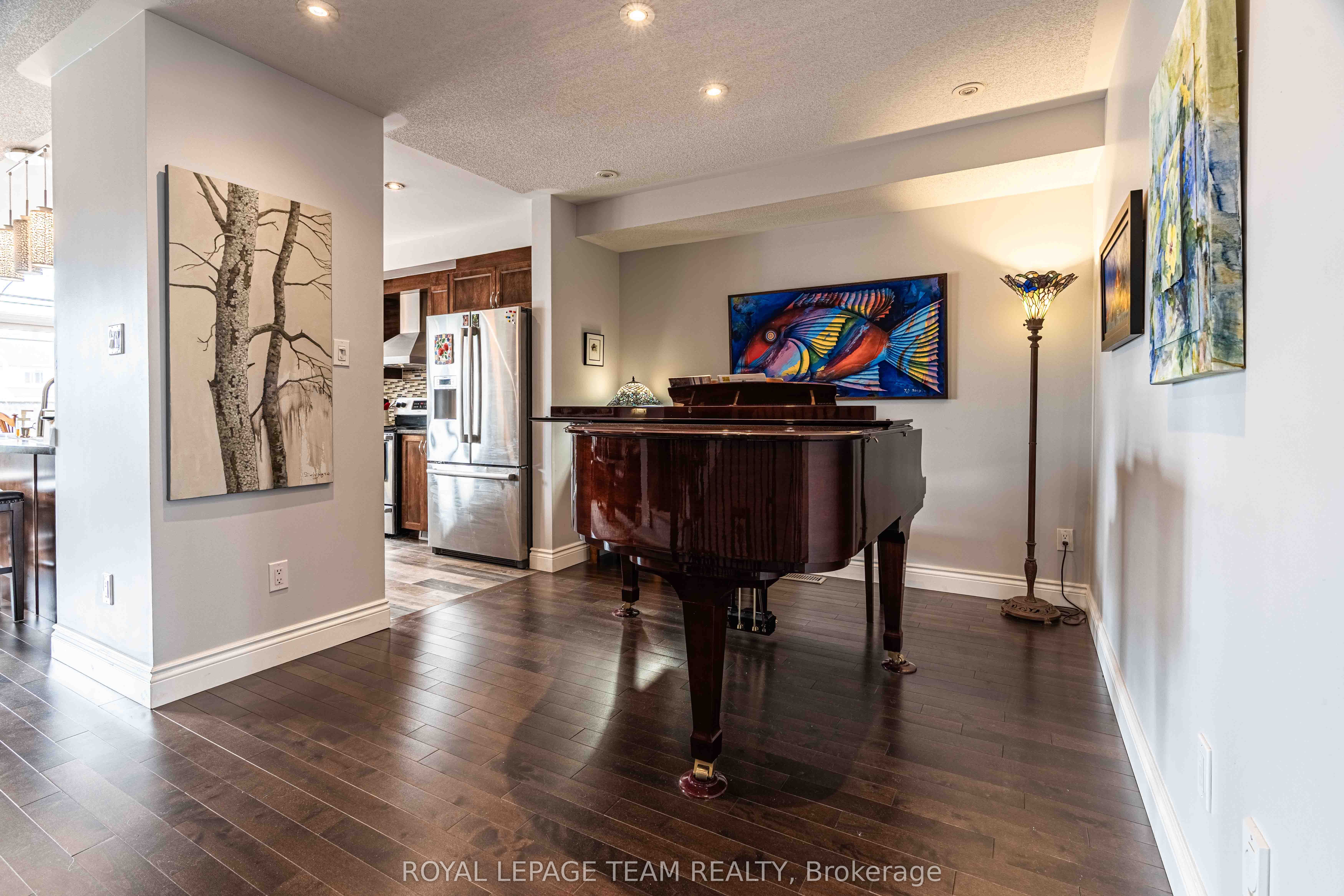 Additional image 2 of 640 Pepperville Crescent, Ottawa, ON, K2M 0E8