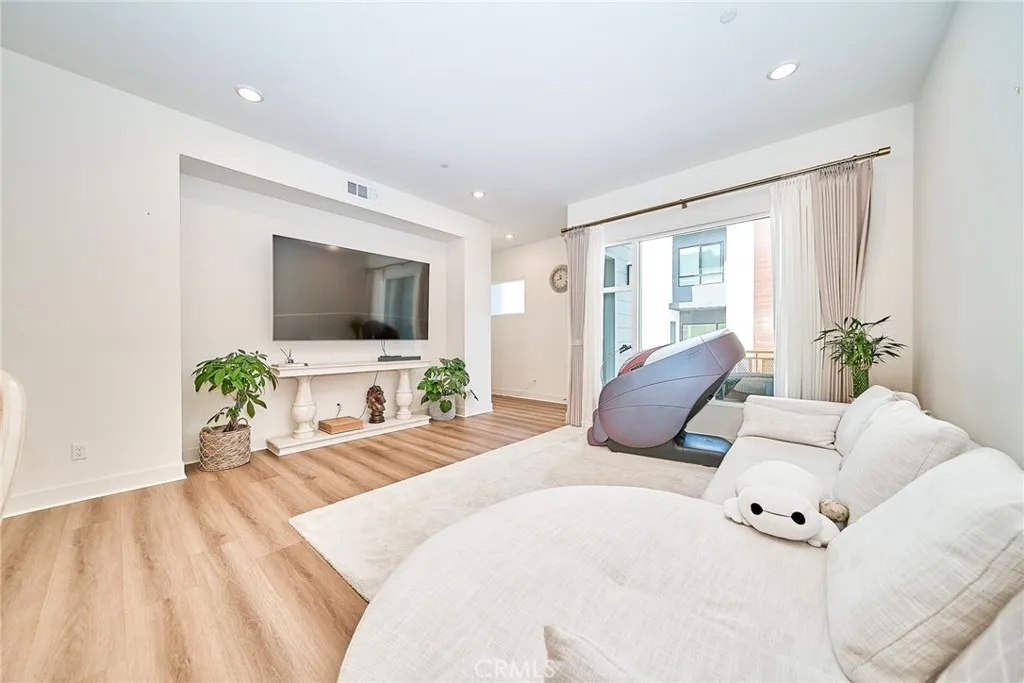Additional image 60 of 16330 Moonstone Cir, Tustin, CA 92782