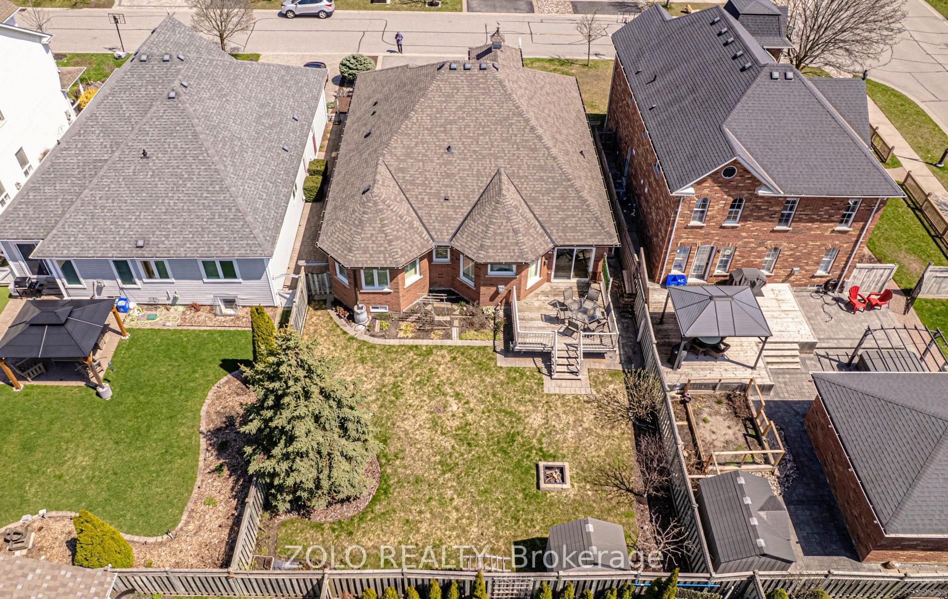 Additional image 2 of 4 Sturgess Crescent, Whitby, ON, L1M 1J9