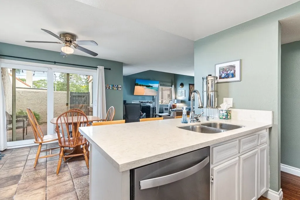 Additional image 11 of 379 N Melrose Dr Unit E, Vista, CA 92083