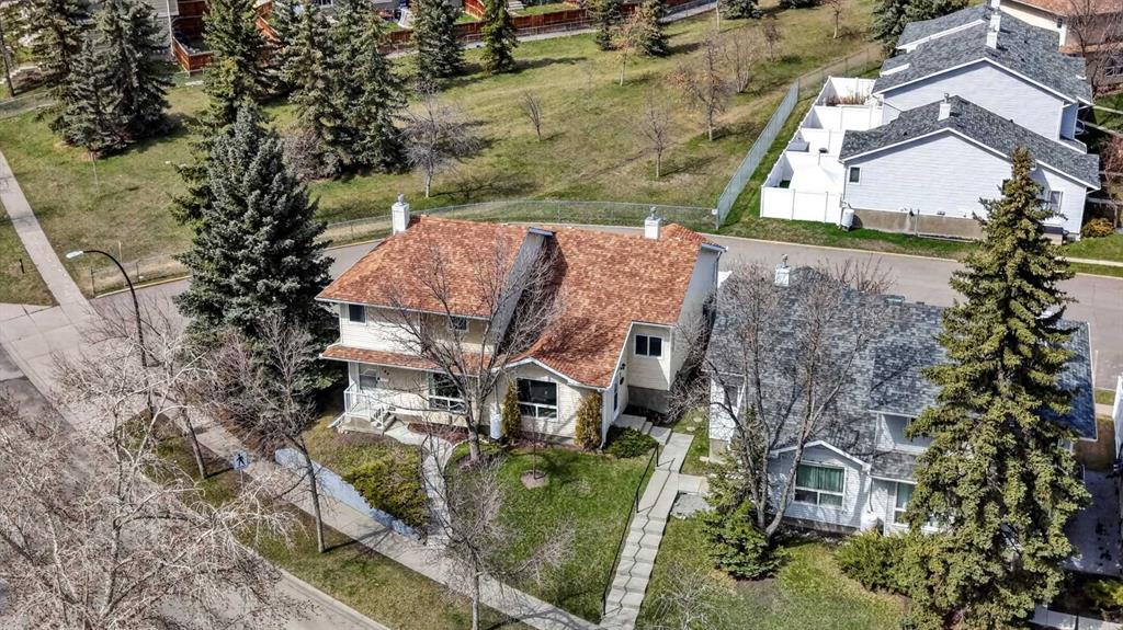 Additional image 3 of 171 Deerfield Drive SE, Calgary, AB, T2J 7B7