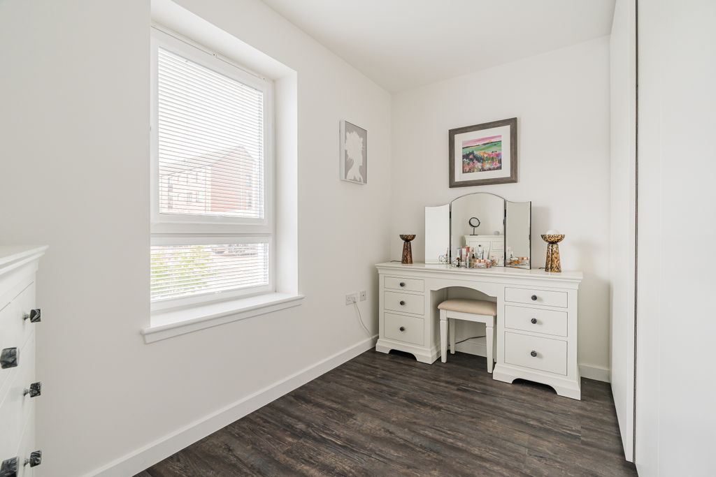Additional image 8 of 2 bed flat for sale50 Canal View, Winchburgh EH52